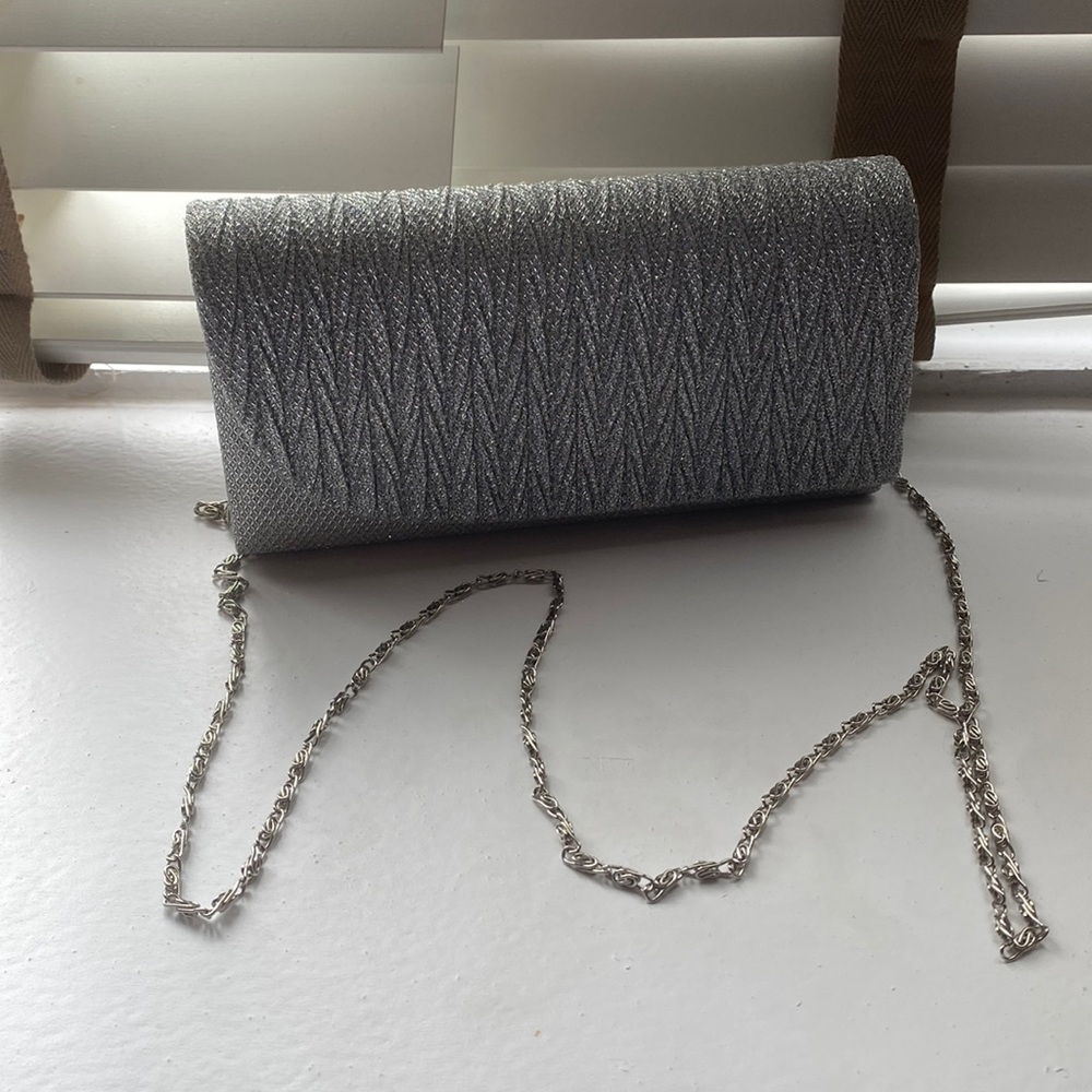 Silver clutch